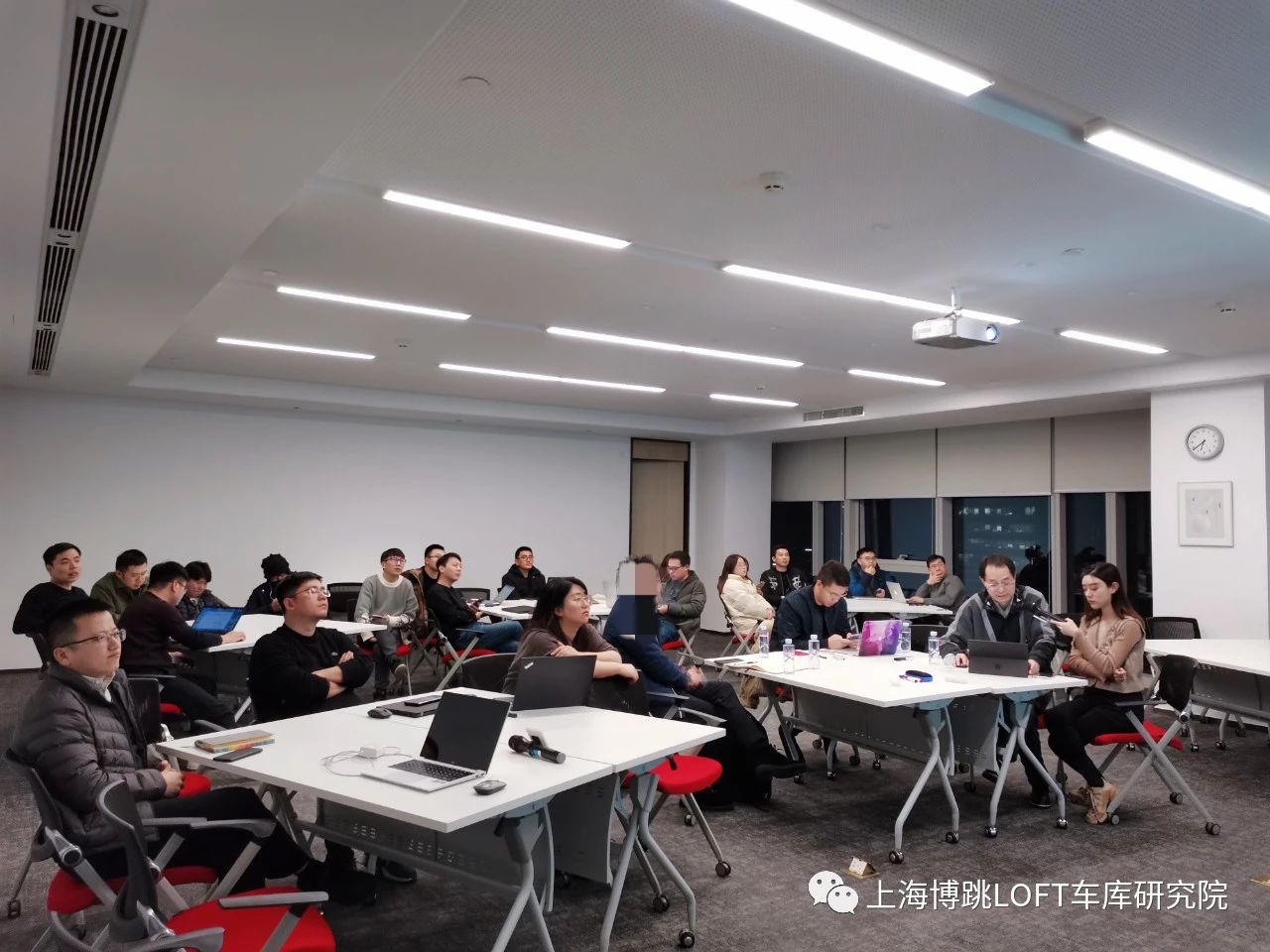 广西杭州LOFT车库专题会